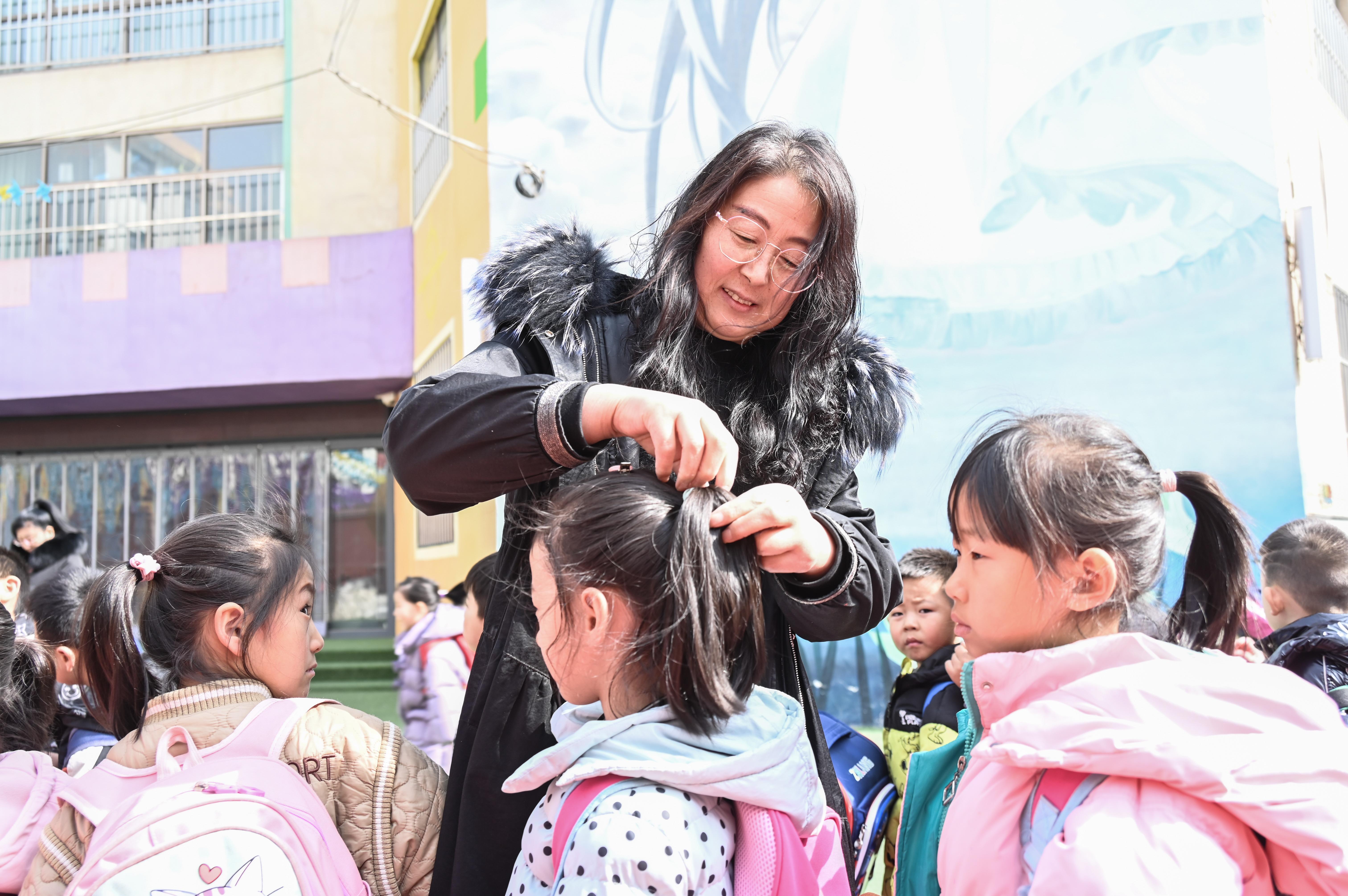 【建功新時(shí)代 致敬“她”力量】趙霞飛：寸心詮釋人間愛